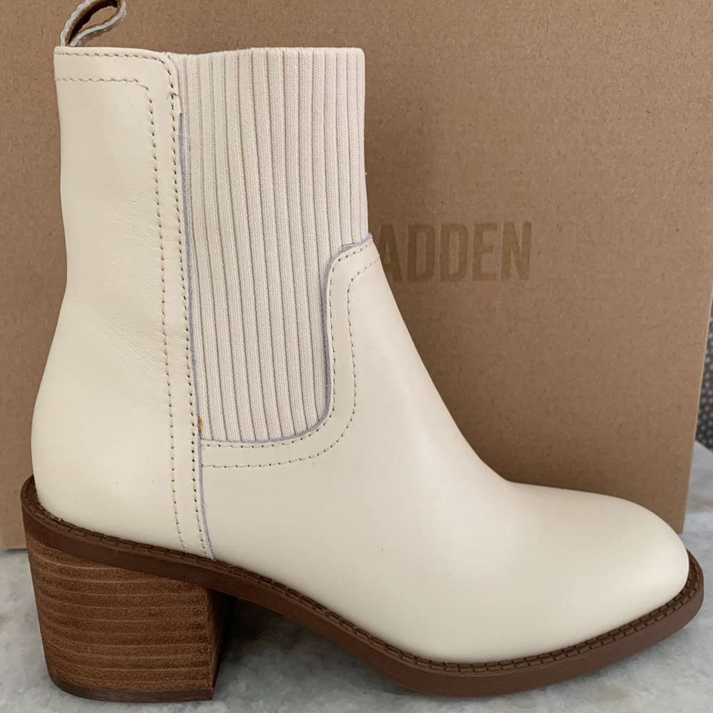 NWT Steve Madden white block heel boots.